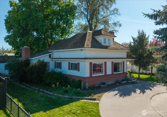 Photo 3 of Sale Pending at 709 Marshall St, Davenport, WA 99122 | MLS# NWM2539453 | Listing updated on 2026-09-25