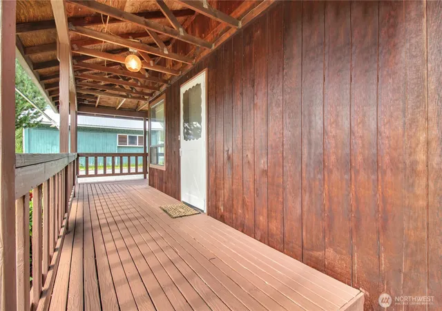 Photo 4 of Single family home for sale at 930 Commercial Ave, Darrington, WA 98241 | MLS# NWM2539474 | Listing updated on 2026-09-23