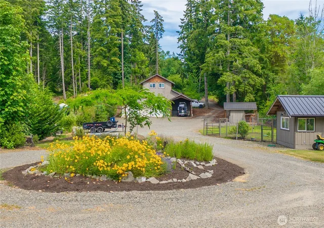 Photo 3 of Single family home for sale at 458 E Stretch Is Rd S, Grapeview, WA 98546 | MLS# NWM2539523 | Listing updated on 2026-09-22