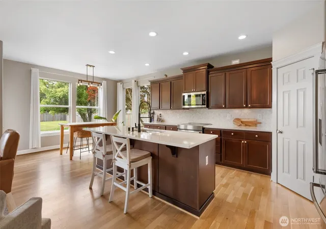 Photo 3 of Single family home for sale at 17845 Irwin St Sw, Rochester, WA 98579 | MLS# NWM2539524 | Listing updated on 2026-09-30