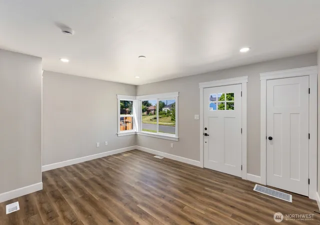 Photo 3 of Single family home for sale at 6121 S C St, Tacoma, WA 98408 | MLS# NWM2539531 | Listing updated on 2026-09-22