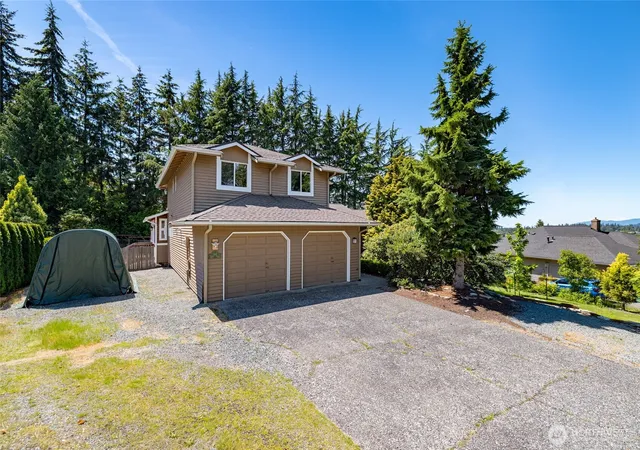 Photo 1 of Single family home for sale at 801 N Waugh Rd, Mount Vernon, WA 98273 | MLS# NWM2539532 | Listing updated on 2026-09-29