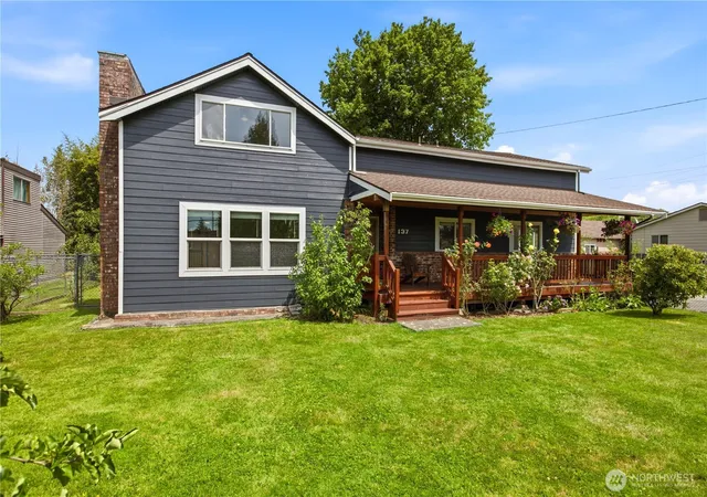 Single family home for sale at 137 Wayne Ave, Pacific, WA 98047 | MLS# NWM2539542
