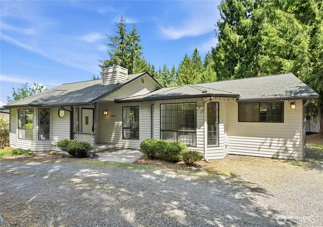 Photo 2 of Single family home for sale at 19926 Ne Union Hl Rd, Redmond, WA 98053 | MLS# NWM2539544 | Listing updated on 2026-09-22
