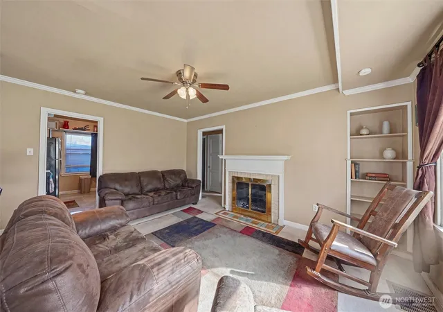 Photo 3 of Sale Pending at 204 East St Sw, Ephrata, WA 98823 | MLS# NWM2539586 | Listing updated on 2026-09-25
