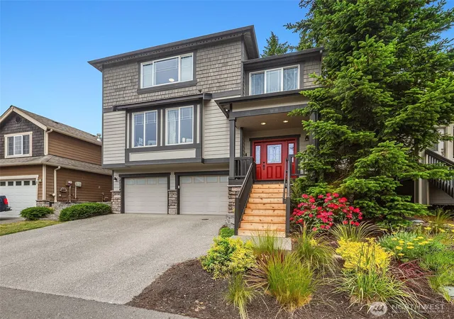 Photo 2 of Single family home for sale at 2123 131st Place Sw, Everett, WA 98204 | MLS# NWM2539667 | Listing updated on 2026-09-25