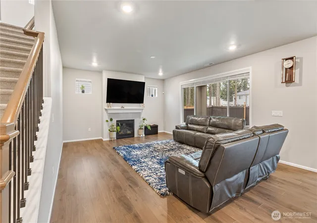 Photo 3 of Sale Pending at 17621 Crossing Dr E, Puyallup, WA 98374 | MLS# NWM2539697 | Listing updated on 2026-08-31