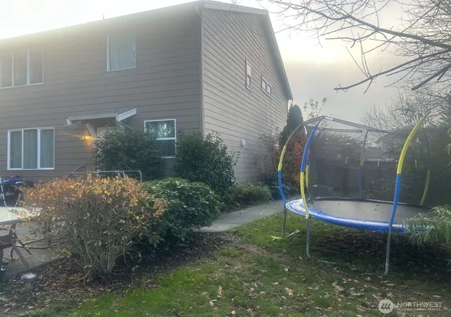 Photo 2 of Single family home for sale at 437 20th Street Nw, Puyallup, WA 98371 | MLS# NWM2539700 | Listing updated on 2026-09-22