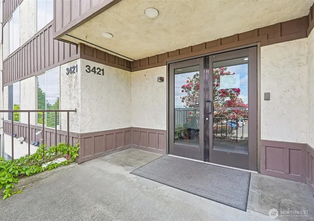 Photo 3 of Condo for sale at 3421 Sw Roxbury St #308, Seattle, WA 98126 | MLS# NWM2539713 | Listing updated on 2026-09-28