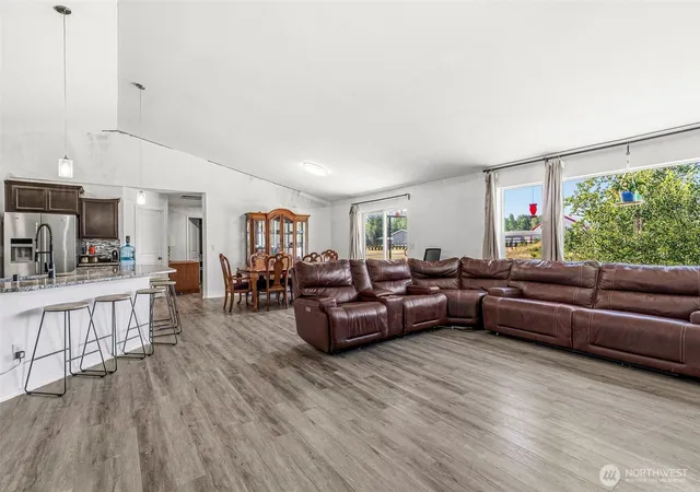 Photo 3 of Single family home for sale at 235 Flatt Rd, Kelso, WA 98626 | MLS# NWM2539725 | Listing updated on 2026-09-22