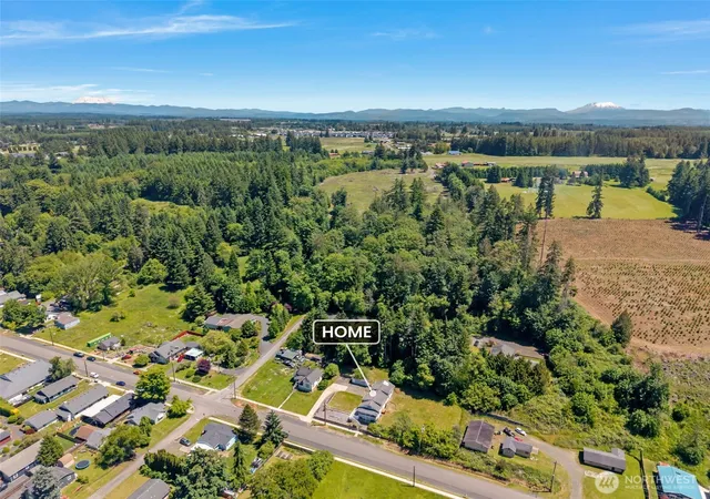 Photo 3 of Single family home for sale at 1122 SE 1st Street, Winlock, WA 98596 | MLS# NWM2539738 | Listing updated on 2026-09-22