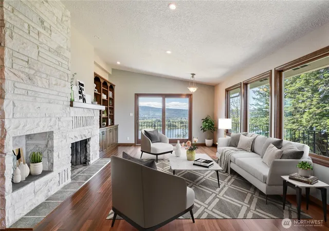 Photo 4 of Single family home for sale at 18 Is View Ln, Cathlamet, WA 98612 | MLS# NWM2539818 | Listing updated on 2026-09-22