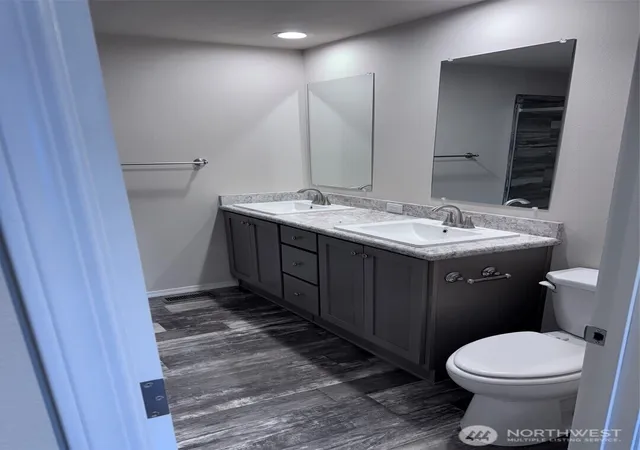 Photo 2 of Manufactured home for sale at 3122 86th Street Ct S #140, Lakewood, WA 98499 | MLS# NWM2539845 | Listing updated on 2026-09-22