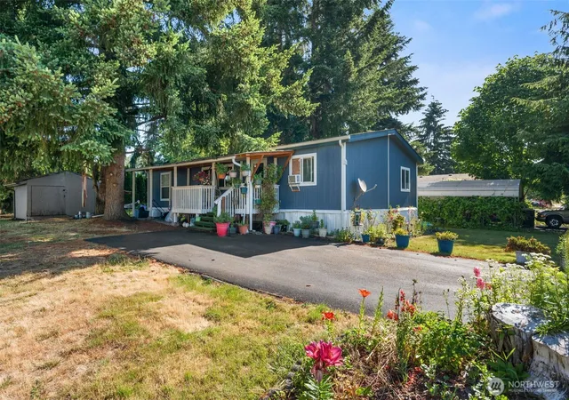 Manufactured home for sale at 1024 Lincoln Ave E, Tenino, WA 98589 | MLS# NWM2539852