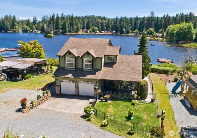Photo 2 of Single family home for sale at 32421 Whitman Lake Dr E, Graham, WA 98338 | MLS# NWM2539854 | Listing updated on 2026-10-01