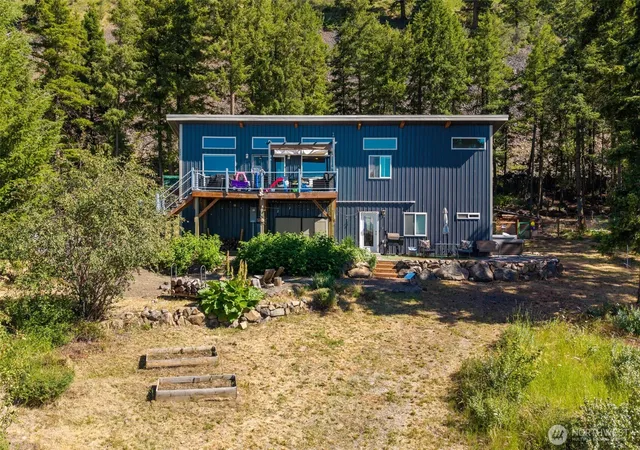 Photo 2 of Single family home for sale at 5579 Big Springs Ranch Rd, Wenatchee, WA 98801 | MLS# NWM2539896 | Listing updated on 2026-09-22