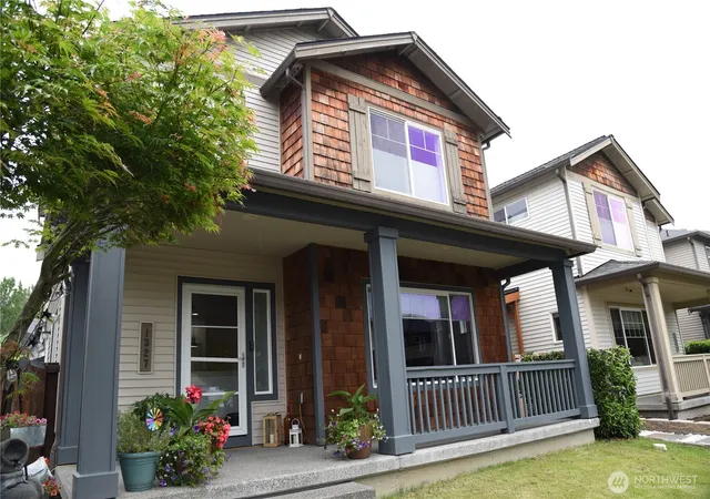 Photo 2 of Single family home for sale at 1327 42nd Street Ne, Auburn, WA 98002 | MLS# NWM2539900 | Listing updated on 2026-09-22