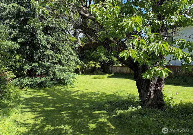 Photo 2 of Sale Pending at 3218 Ne 97th Street, Seattle, WA 98115 | MLS# NWM2539905 | Listing updated on 2026-09-19