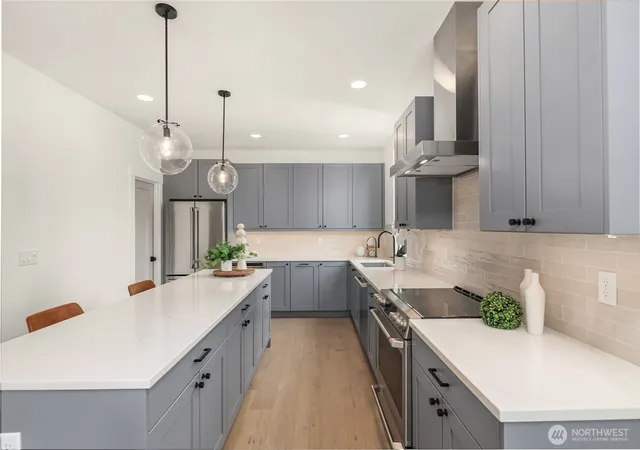Photo 3 of Townhouse for sale at 6735 11th Avenue NW, Seattle, WA 98117 | MLS# NWM2539927 | Listing updated on 2026-09-22