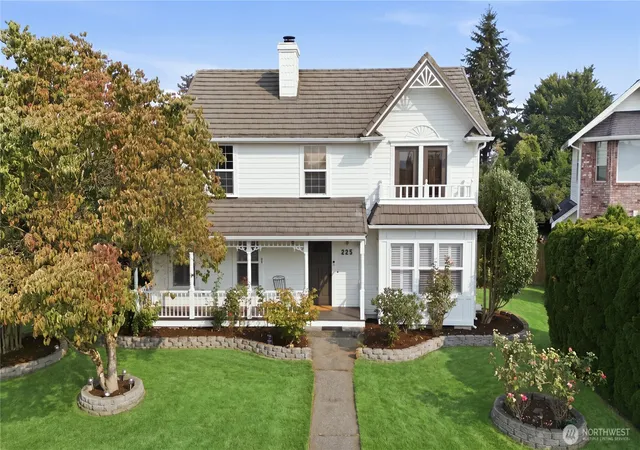 Photo 1 of Single family home for sale at 225 Mcelroy Pl, Puyallup, WA 98371 | MLS# NWM2539976 | Listing updated on 2026-09-24