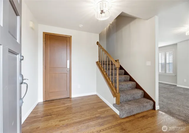 Photo 3 of Single family home for sale at 225 Mcelroy Pl, Puyallup, WA 98371 | MLS# NWM2539976 | Listing updated on 2026-09-24
