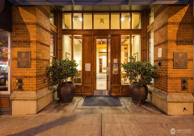 Photo 2 of Sale Pending at 2414 1st Avenue #702, Seattle, WA 98121 | MLS# NWM2539989 | Listing updated on 2026-09-24