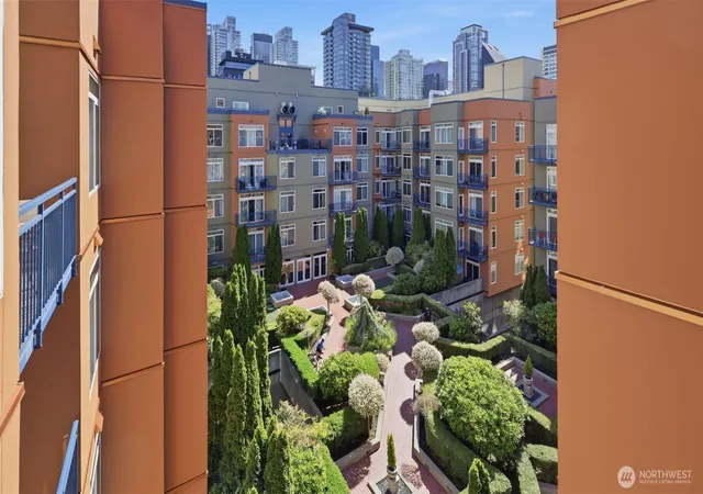 Photo 4 of Sale Pending at 2414 1st Avenue #702, Seattle, WA 98121 | MLS# NWM2539989 | Listing updated on 2026-09-24