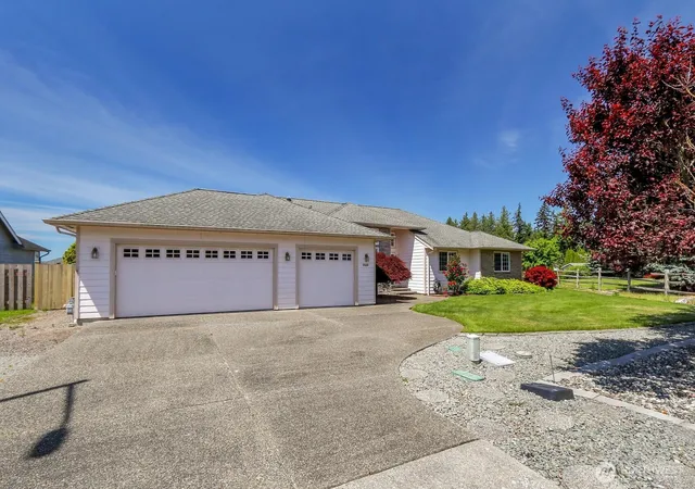 Photo 3 of Contingent at 28410 84th Drive Nw, Stanwood, WA 98292 | MLS# NWM2540010 | Listing updated on 2026-09-30