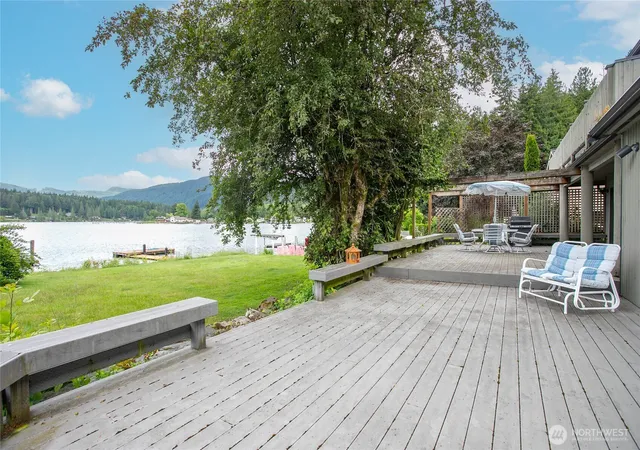 Photo 1 of Sale Pending at 859 E Lake Samish Dr, Bellingham, WA 98229 | MLS# NWM2540011 | Listing updated on 2026-09-25