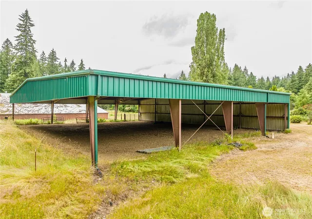 Photo 4 of Single family home for sale at 12404 233rd Street NE, Arlington, WA 98223 | MLS# NWM2540046 | Listing updated on 2026-10-01