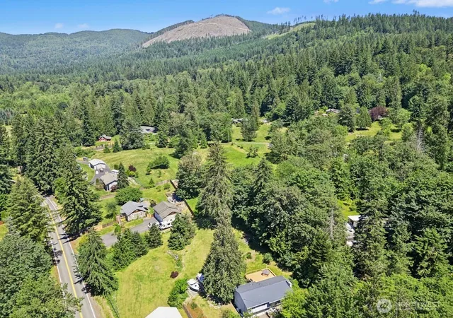 Photo 3 of Single family home for sale at 26910 Se 154th Place, Issaquah, WA 98027 | MLS# NWM2540068 | Listing updated on 2026-09-19