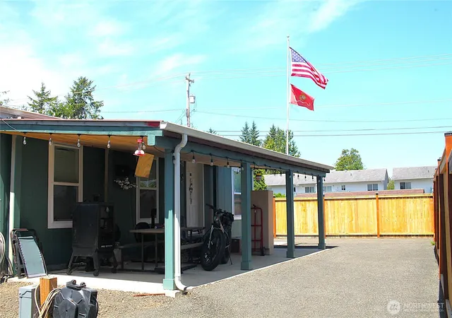 Photo 4 of Sale Pending at 601 Veterans Ave, Westport, WA 98595 | MLS# NWM2540072 | Listing updated on 2026-09-30