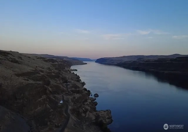 Photo 1 of Land for sale at 1422 Sw Sunland Rd, Quincy, WA 98848 | MLS# NWM2540082 | Listing updated on 2026-09-22