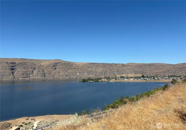 Photo 2 of Land for sale at 1422 Sw Sunland Rd, Quincy, WA 98848 | MLS# NWM2540082 | Listing updated on 2026-09-22