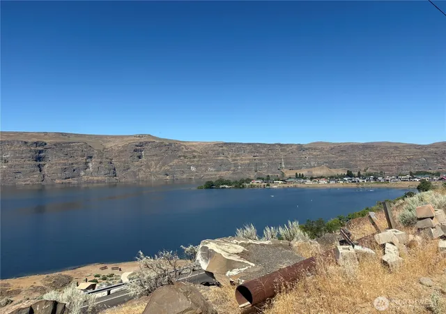 Photo 3 of Land for sale at 1422 Sw Sunland Rd, Quincy, WA 98848 | MLS# NWM2540082 | Listing updated on 2026-09-22