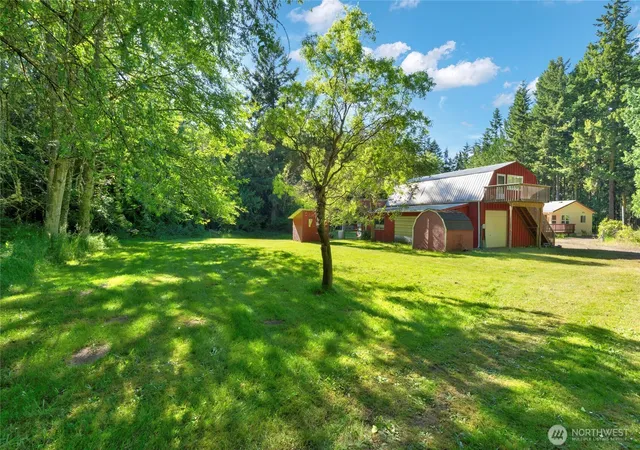 Photo 2 of Manufactured home for sale at 300 S 2nd Street, Port Townsend, WA 98368 | MLS# NWM2540096 | Listing updated on 2026-09-22