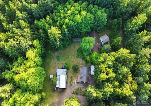 Photo 3 of Manufactured home for sale at 300 S 2nd Street, Port Townsend, WA 98368 | MLS# NWM2540096 | Listing updated on 2026-09-22