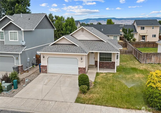 Photo 1 of Sale Pending at 105 Joanna Pl, Ellensburg, WA 98926 | MLS# NWM2540124 | Listing updated on 2026-09-25