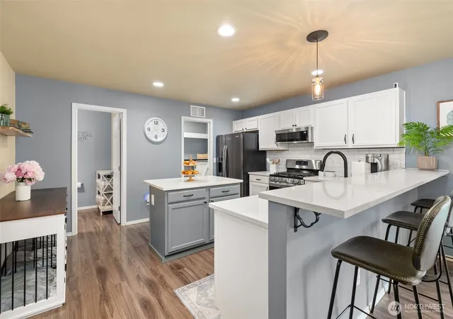 Photo 4 of Single family home for sale at 6833 Desperado Dr SE, Tumwater, WA 98501 | MLS# NWM2540141 | Listing updated on 2026-10-01