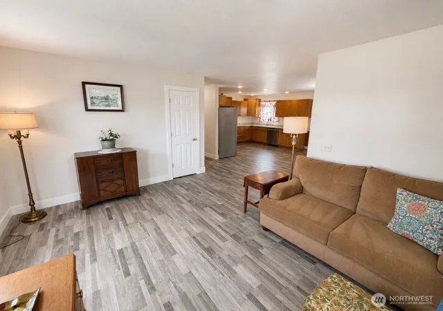 Photo 4 of Single family home for sale at 105 22nd Street NE, Long Beach, WA 98631 | MLS# NWM2540172 | Listing updated on 2026-09-22