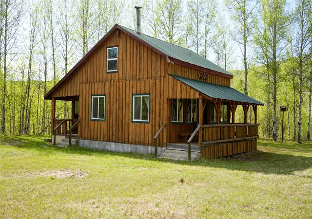 Photo 2 of Single family home for sale at 240 Old Railroad Rd, Oroville, WA 98844 | MLS# NWM2540176 | Listing updated on 2026-09-22