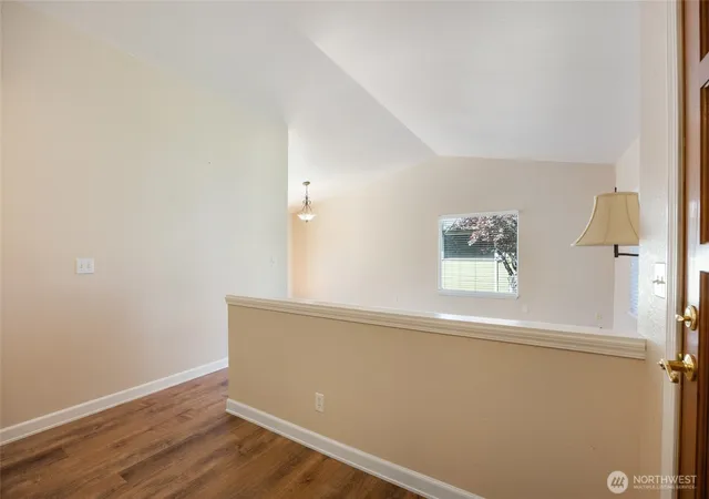 Photo 4 of Single family home for sale at 2214 S Belair Dr, Moses Lake, WA 98837 | MLS# NWM2540196 | Listing updated on 2026-09-23