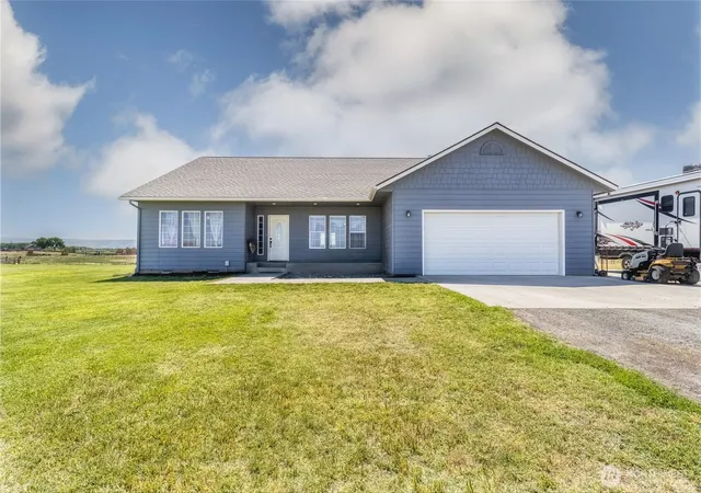 Single family home for sale at 219 Reeds Rd, Touchet, WA 99360 | MLS# NWM2540207
