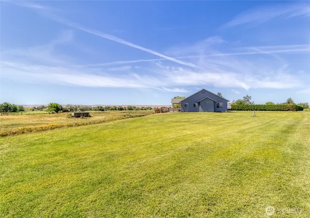 Photo 2 of Single family home for sale at 219 Reeds Rd, Touchet, WA 99360 | MLS# NWM2540207 | Listing updated on 2026-09-22