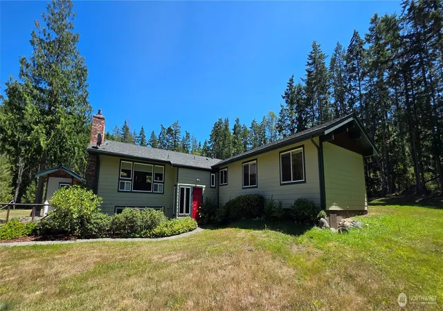 Photo 4 of Single family home for sale at 61 Saddle Dr, Port Townsend, WA 98368 | MLS# NWM2540210 | Listing updated on 2026-09-22