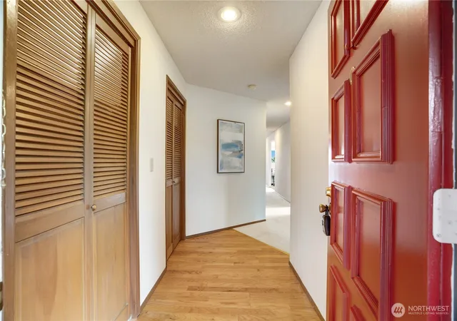 Photo 4 of Condo for sale at 809 N G St #201, Tacoma, WA 98403 | MLS# NWM2540224 | Listing updated on 2026-09-24
