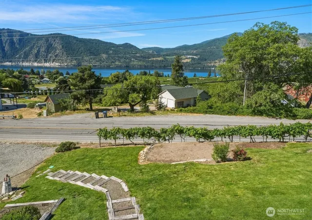 Photo 4 of Sale Pending at 22 Washington St, Manson, WA 98831 | MLS# NWM2540250 | Listing updated on 2026-10-01