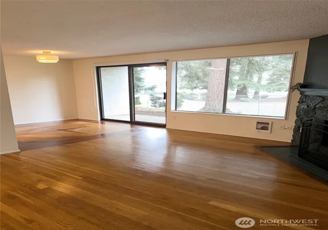 Photo 3 of Condo for sale at 12510 Ne 117th Place #B3, Kirkland, WA 98034 | MLS# NWM2540251 | Listing updated on 2026-09-24