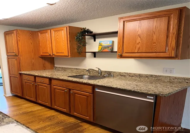 Photo 3 of Condo for sale at 12510 NE 117th Place #B3, Kirkland, WA 98034 | MLS# NWM2540251 | Listing updated on 2026-09-24
