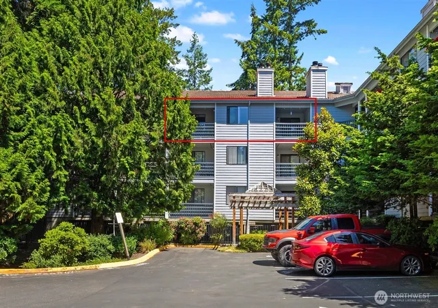 Photo 2 of Condo for sale at 710 N 160th Street #B307, Shoreline, WA 98133 | MLS# NWM2540293 | Listing updated on 2026-10-19